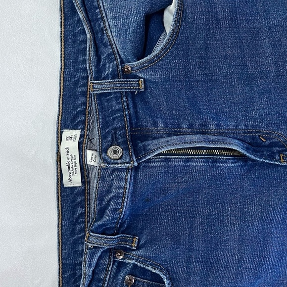 Abercrombie & Fitch Blue Distressed Women Jeans - Picture 4 of 5